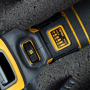 Угловая шлифмашина аккумуляторная DeWalt DCG409VST1