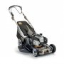 Stiga Twinclip 55 SEQ B – газонокосилка с передним приводом для легкости в управлении на больших участках.