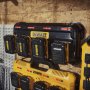Зарядное устройство DeWalt DCB1404