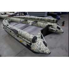 Лодка надувная моторная Solar-450 Strela Jet Tunnel Expedition пиксель