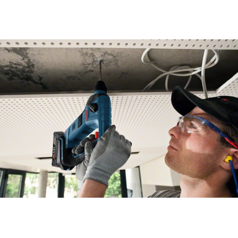 Аккумуляторный перфоратор BOSCH GBH 18 V-LI COMPACT L-BOXX (0611905308)