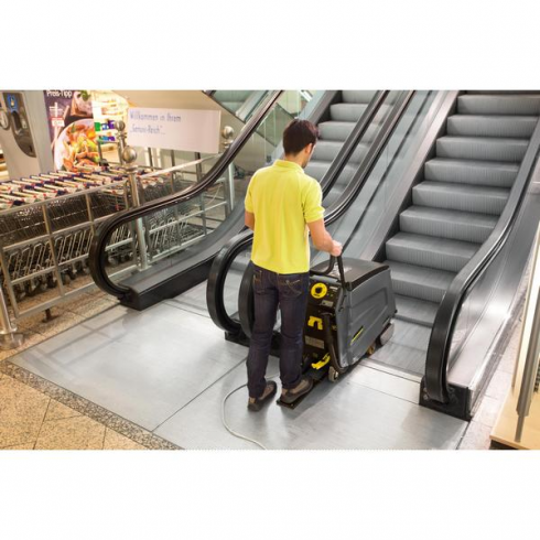 Аппарат для очистки лестниц и эскалаторов Karcher BR 47/35 Esc (1.310-109.0)