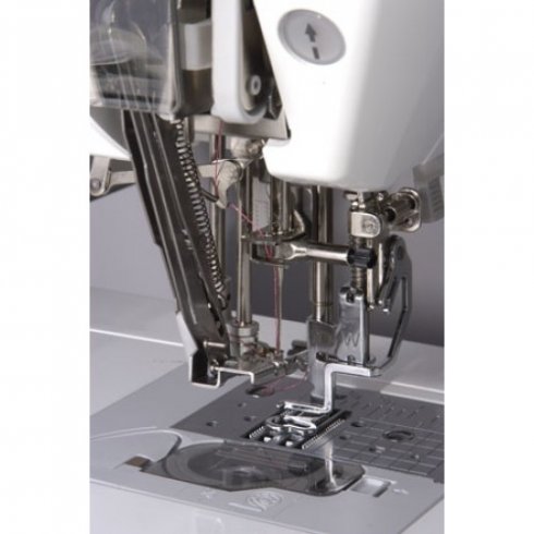 Машина швейно-вышивальная Brother NV-4000