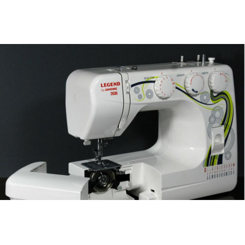 Машина швейная Legend by Janome  2535