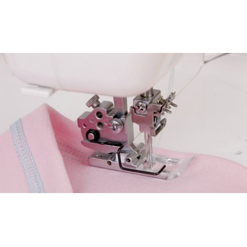 Машина распошивальная Janome  CoverPro II