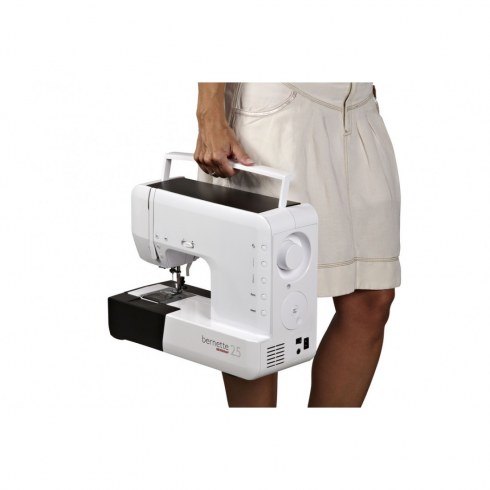 Швейная машина Bernina Bernette London 2 ( аналог 10 )