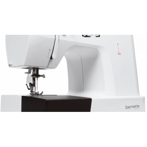 Швейная машина Bernina Bernette London 3 ( аналог 12 )