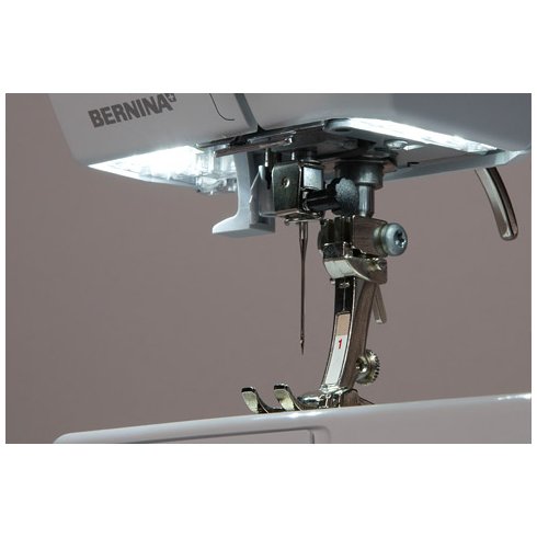 Швейная машина Bernina 380