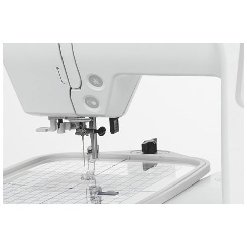 Вышивальная машина Bernina Deco 340