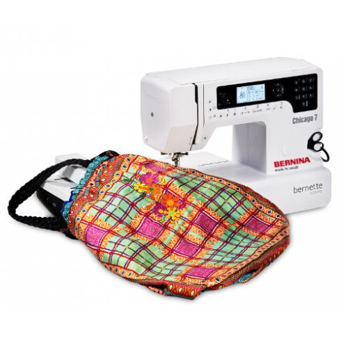 Швейно-вышивальная машина Bernina Chicago 7