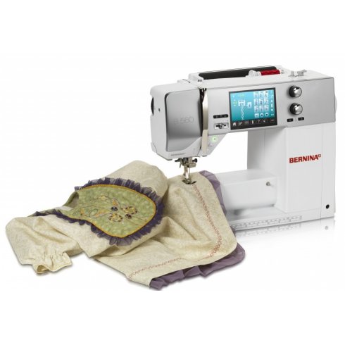 Швейно-вышивальная машина Bernina 560 с вышивальным блоком