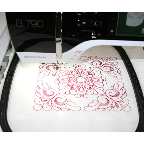 Швейно-вышивальная машина Bernina 790