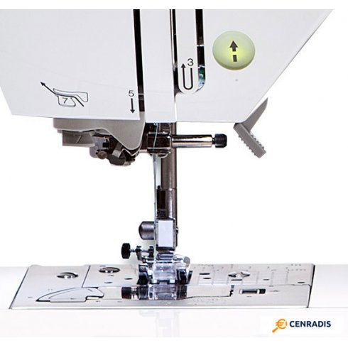 Швейная машина Brother Innov-is 100