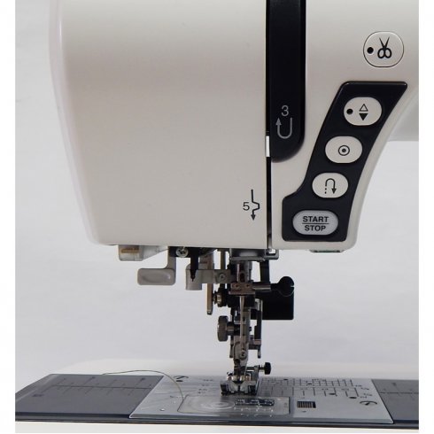 Швейная машина Janome MC 7700 QCP