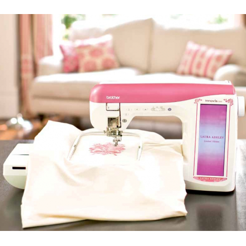 Швейно-вышивальная машина Brother Laura Ashley 5000