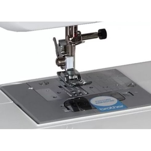 Швейная машина Brother XL-2130