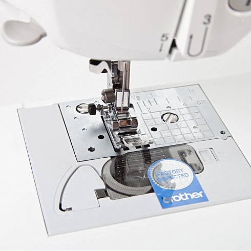 Швейная машина Brother Innov-is 10