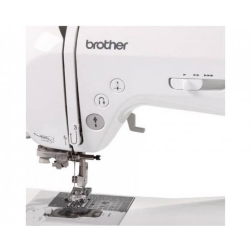 Швейная машина Brother Innov-is 50