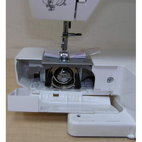 Швейная машина TOYOTA ES 18