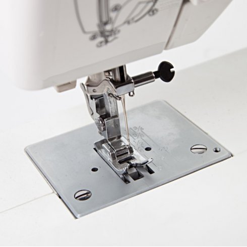 Швейная машина Toyota ES 325