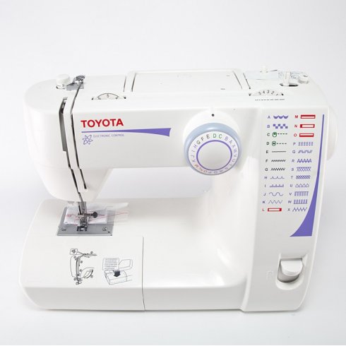 Швейная машина Toyota Leader 24