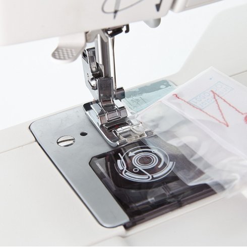 Швейная машина Toyota Super J15W