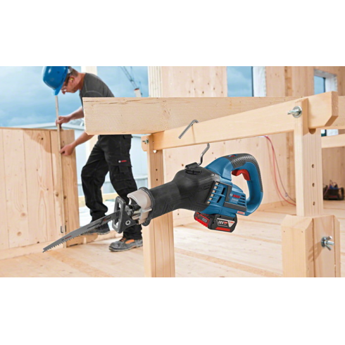 Сабельная пила Bosch GSA 18V-32 Professional (06016A8107)