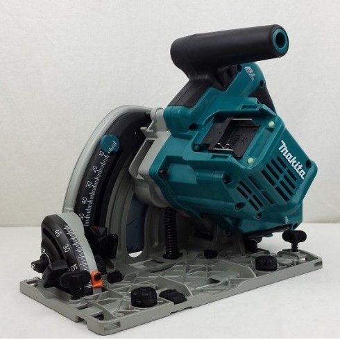 Дисковая пила Makita DSP600Z