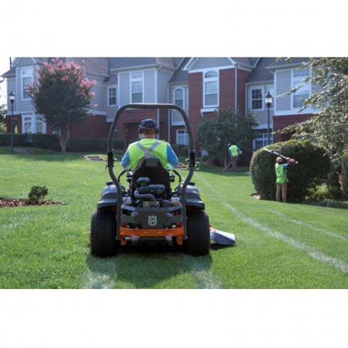 Газонокосилка-райдер с нулевым радиусом разворота Husqvarna Z 560X