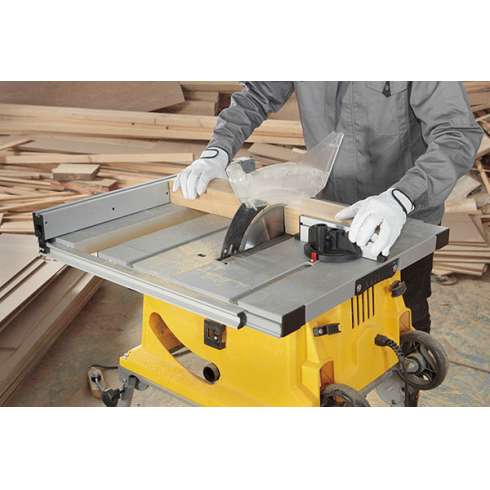 Циркулярная пила Stanley SST1800-RU