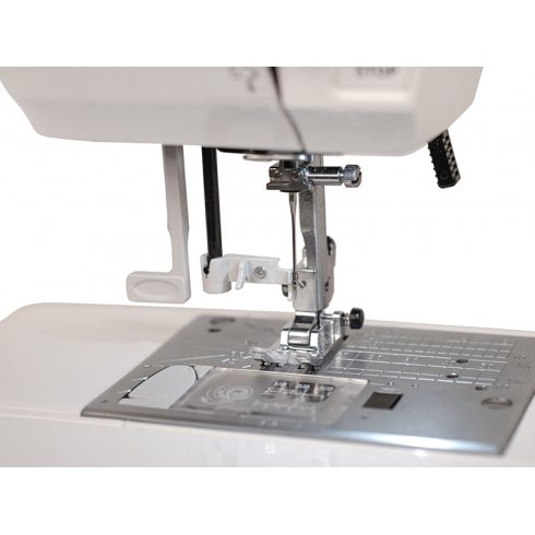 Швейная машина Elna eXperience 560