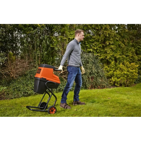 Измельчитель садовый Black & Decker GS2400-QS