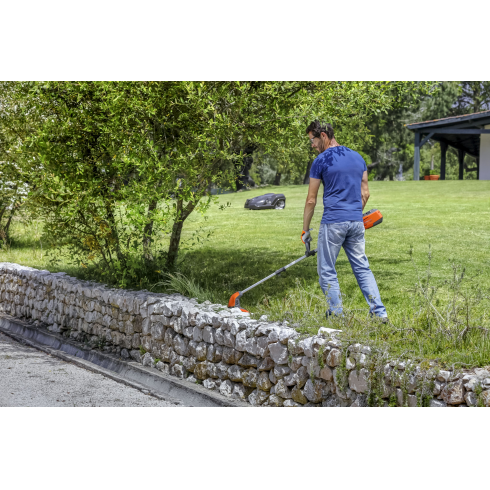 Газонокосилка-робот Husqvarna Automower® 440 (967 67 33-17)