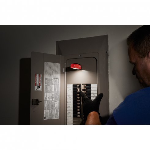 Светодиодный фонарь Milwaukee F-Led