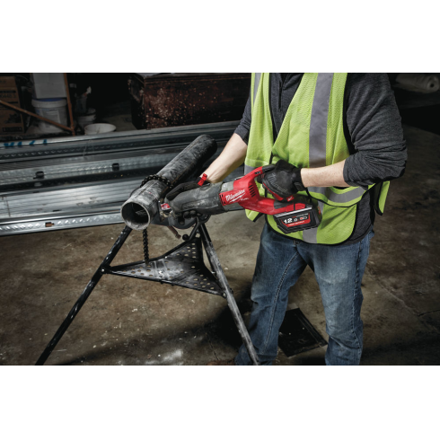 Сабельная пила Milwaukee M18 FSX-0 Fuel Sawzall