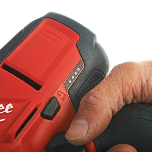 Сабельная пила Milwaukee M12 CHZ-402C Fuel