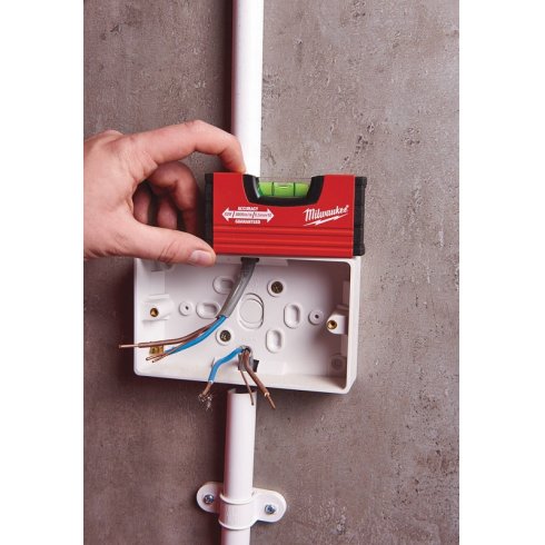 Уровень Milwaukee Minibox 10 см