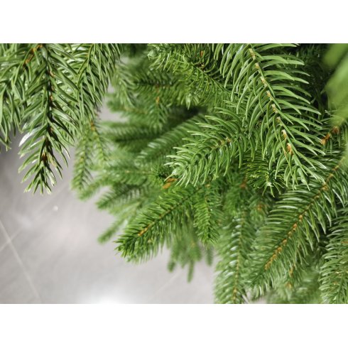 Ель Christmas Tree Milton 1.8 м (MNC-18)