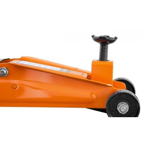 Домкрат подкатной Ombra OHT203