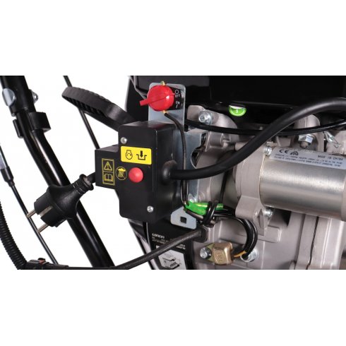 Снегоуборщик бензиновый Champion ST861