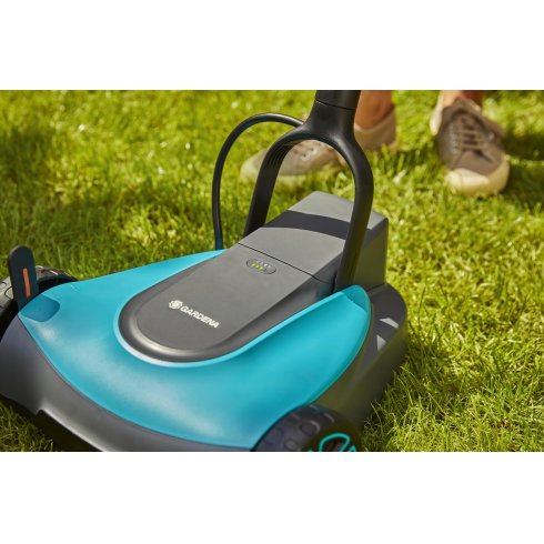 Газонокосилка аккумуляторная Gardena HandyMower 22/18V P4A