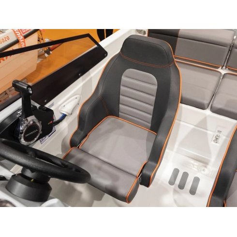 Лодка пластиковая Terhi 480 Sport