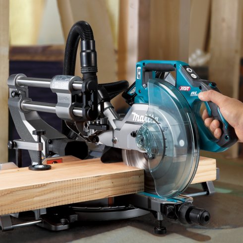 Пила торцовочная аккумуляторная Makita XGT LS002GM101