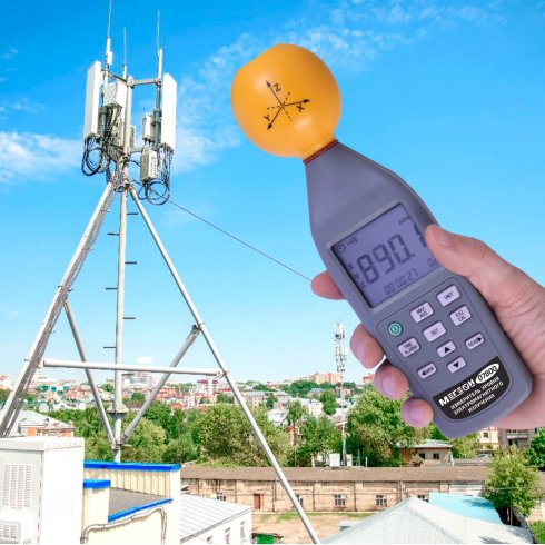 Измеритель уровня электромагнитного фона Мегеон 07800