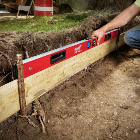 Уровень цифровой Milwaukee 120 см (4933471979)