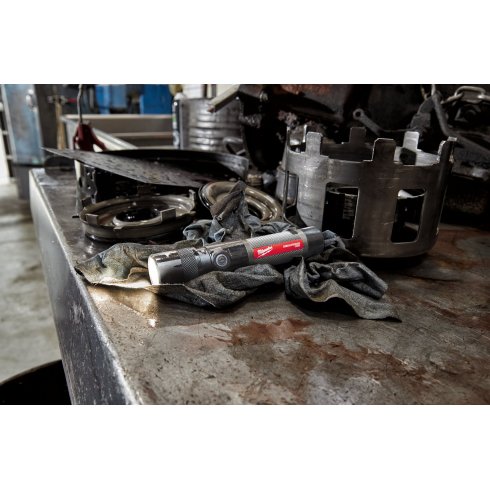 Фонарь светодиодный Milwaukee L4 TMLED-201