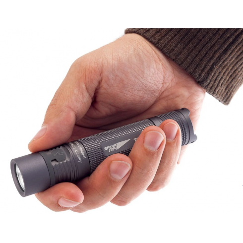 Фонарь светодиодный ручной Яркий луч  Escort T65