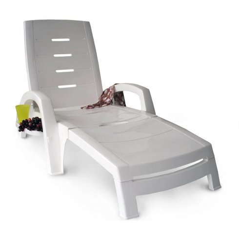 Шезлонг складной СтандартПластикГрупп 150-0008 (белый)