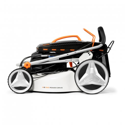 Бензиновая газонокосилка Daewoo L 50SPB для качественного ухода за газоном на больших площадях