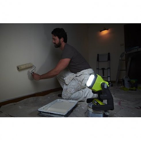 Фонарь аккумуляторный Ryobi RLFDIB-0